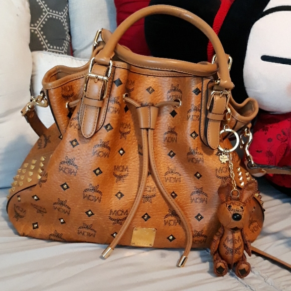 🌺💋Studded MCM Drawstring Bag w/ Wallet💋🌺 - Picture 3 of 7